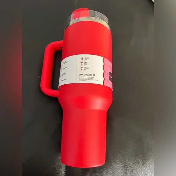 Stanley Cup Valentine’s Day Red Tumbler 40 Oz Target Exclusive NEW - Picture 3 of 6
